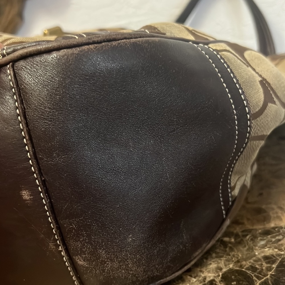Used Coach bag - Picture 4 of 9